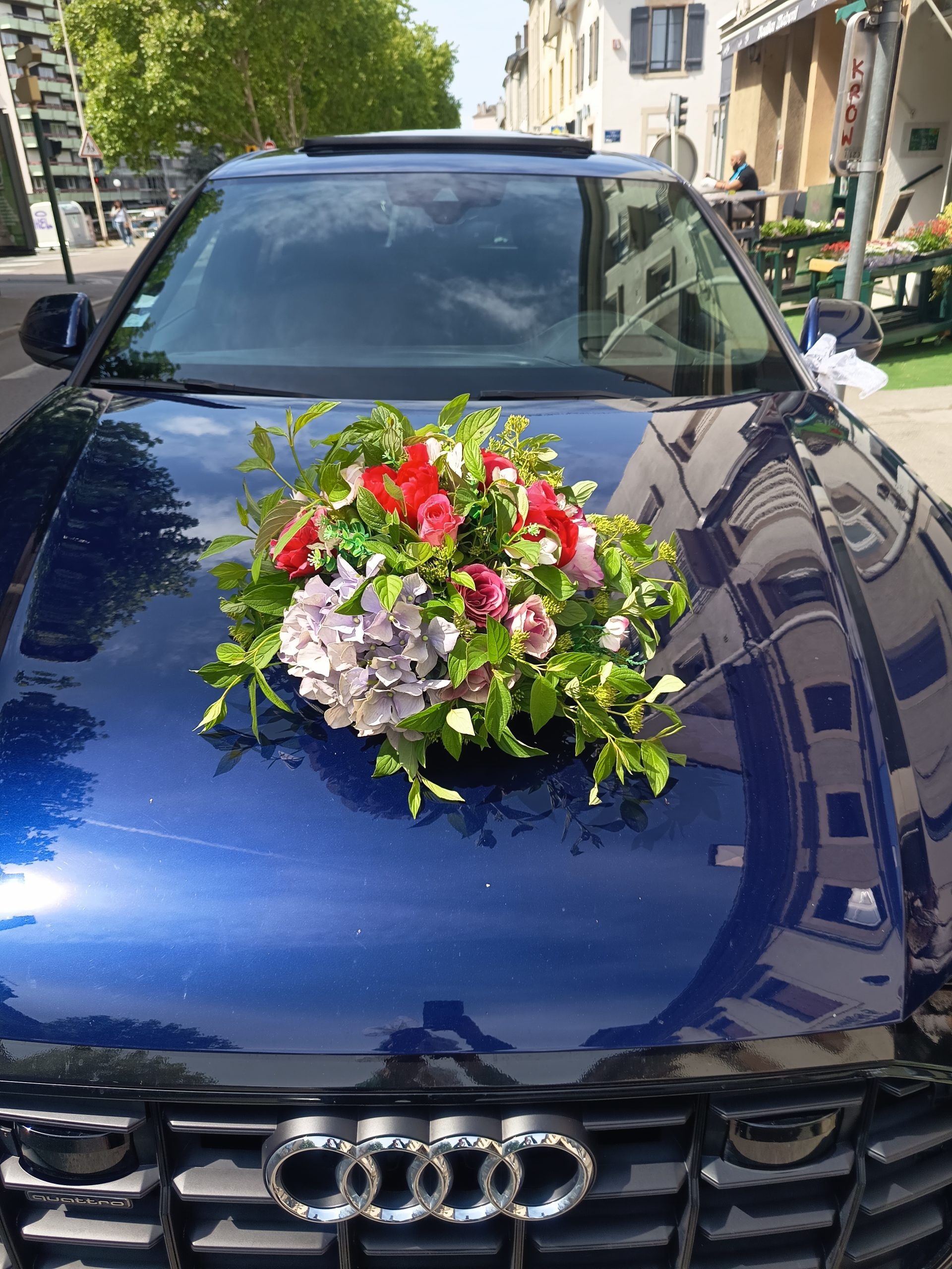 capot voiture pour mariage en fleurs nancy